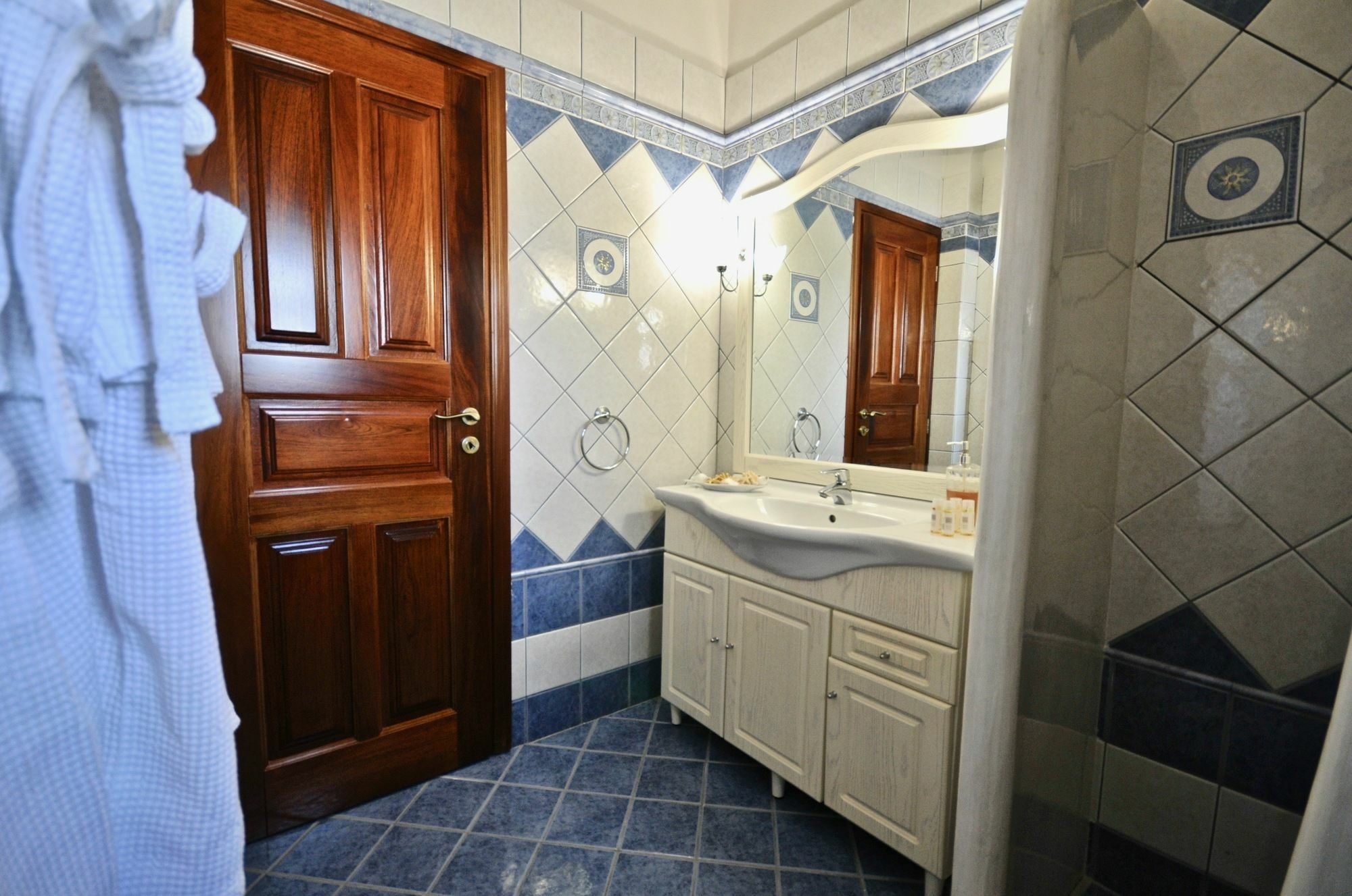 Vineyard Exclusive Suites Akrotírion Kültér fotó